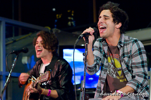 Cash Cash at Gameworks