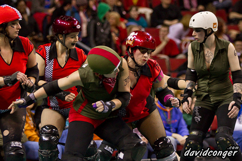 Rat City Rollergirls vs Rose City Rollers at Key Arena