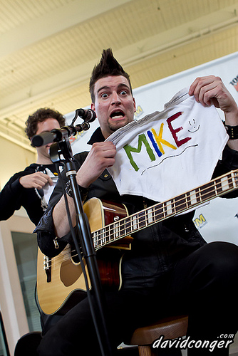Marianas Trench at the Marketplace at Factoria