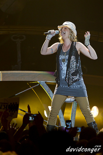 Sugarland at Comcast Arena