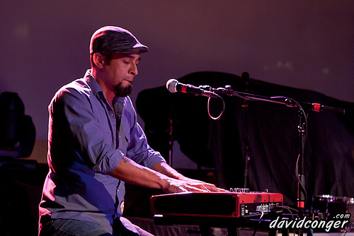 Aces Up at Showbox at the Market