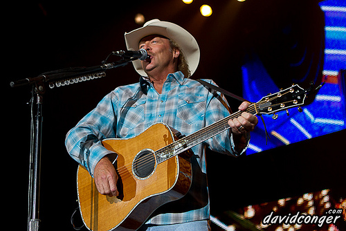 Alan Jackson at Comcast Arena