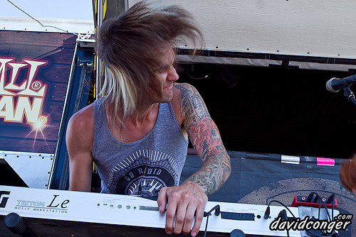A Skylit Drive at Warped Tour 2011