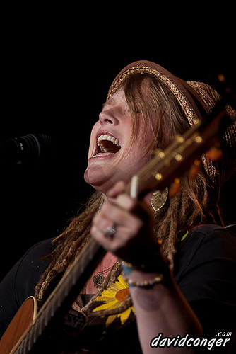 Crystal Bowersox at Comcast Arena