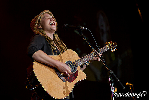 Crystal Bowersox at Comcast Arena