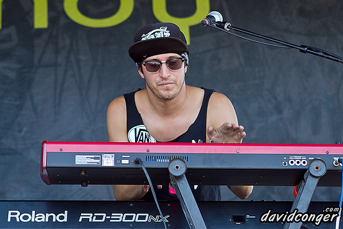 Ill Scarlett at Vans Warped Tour 2011
