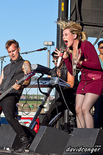 Neo Geo at Vans Warped Tour 2011
