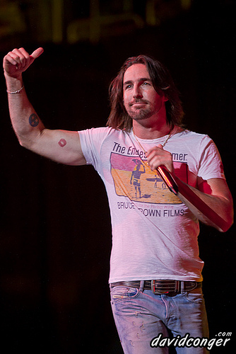 Jake Owen at Key Arena