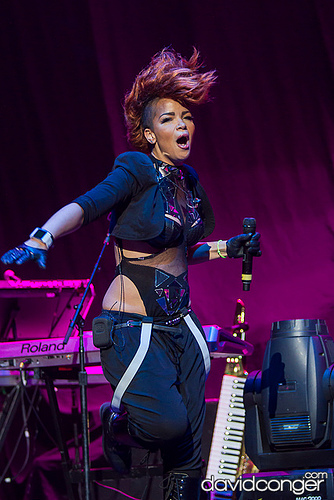 Eva Simons