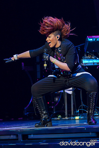 Eva Simons
