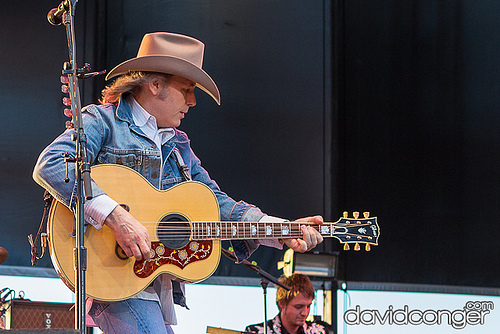 Dwight Yoakam