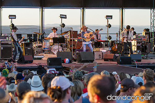 Dwight Yoakam