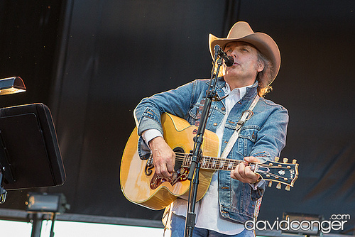 Dwight Yoakam