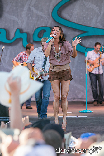 Sara Evans