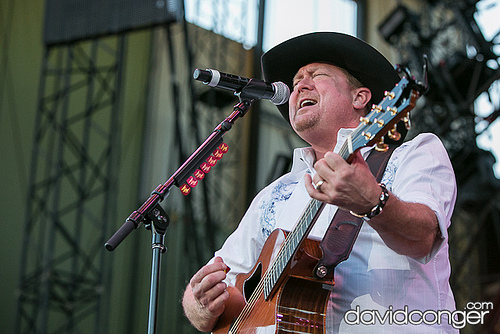 Tracy Lawrence