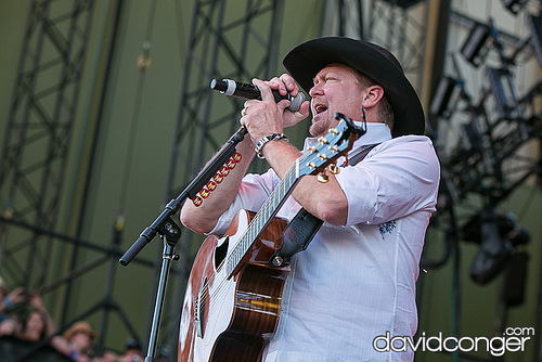 Tracy Lawrence