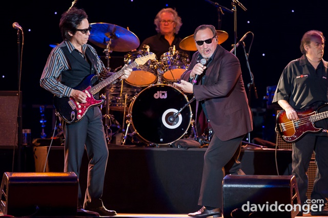 Jim Belushi and the Sacred Hearts