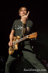 blink-182 performing live